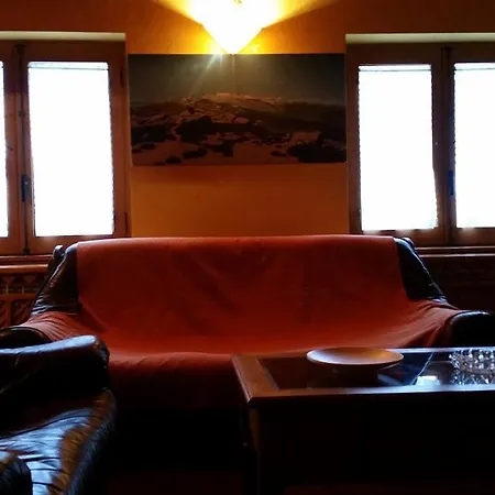 Casa Rural El Casillo Del Abuelo Goyo נאבארדונדה דה גרדוס
