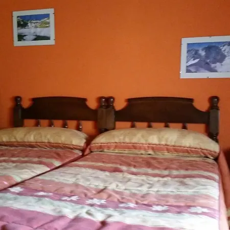 Casa Rural El Casillo Del Abuelo Goyo בית כפרי נאבארדונדה דה גרדוס