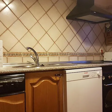 Casa Rural El Casillo Del Abuelo Goyo בית כפרי נאבארדונדה דה גרדוס