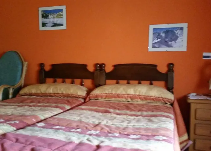 El Casillo Del Abuelo Goyo 컨트리하우스 나바레돈다 데 그레도스