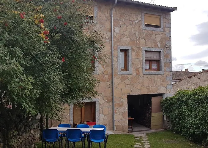 El Casillo Del Abuelo Goyo * 나바레돈다 데 그레도스